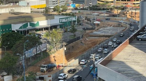 [Obras na Tancredo Neves devem ser concluídas em fevereiro após atraso de 10 meses]