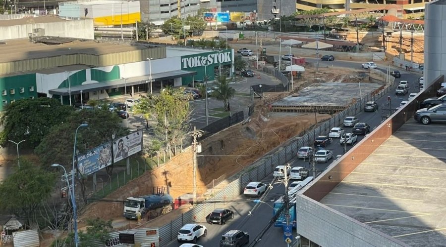 [Obras na Tancredo Neves devem ser concluídas em fevereiro após atraso de 10 meses]
