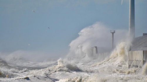 [Especialistas consideram remota possibilidade de tsunami atingir a Bahia: 'Muito pouco prováve...]