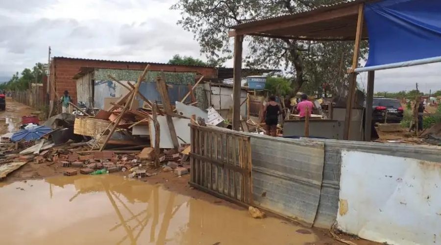 [Congresso derruba veto de Bolsonaro a suspensão de ordens de despejos durante o período de pandemia]