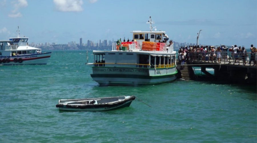 [Lanchas da travessia Salvador-Mar Grande estão com operações suspensas nesta quarta-feira]