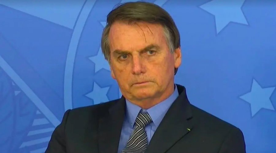 [Bolsonaro presta depoimento sobre interferência na PF]