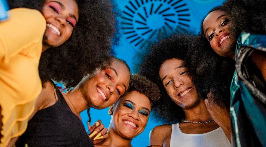 [Afirmação, identidade e resistência é o que mostra o evento Afro Fashion Day 2021 com tema ‘Movimento Black Power’]