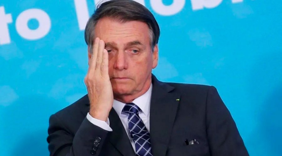 [Bolsonaro derrete: 60% da população considera a sua gestão péssima, diz pesquisa]