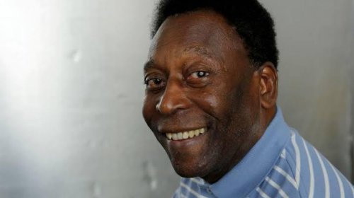 [Em tratamento contra um câncer no cólon, Pelé recebe diagnóstico de tumores no fígado, pulmão...]