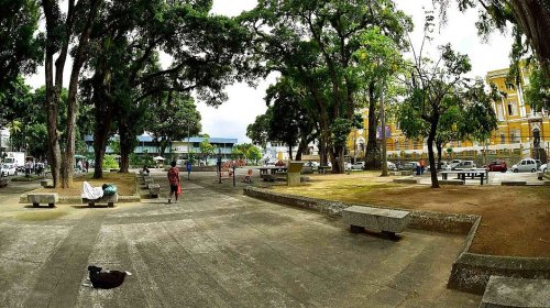 [Prefeitura dá início a requalificação da Praça Almeida Couto no bairro de Nazaré]