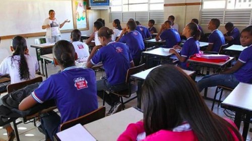 [Matrícula na rede estadual continua nesta terça-feira (1º) para novos estudantes do Ensino Méd...]