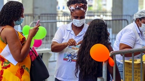 [Salvador ultrapassa marca de 100 mil crianças vacinadas contra Covid-19]