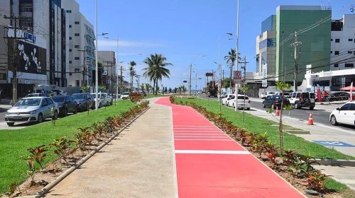 [Avenida Adhemar de Barros muda para Milton Santos em homenagem ao geógrafo baiano ]