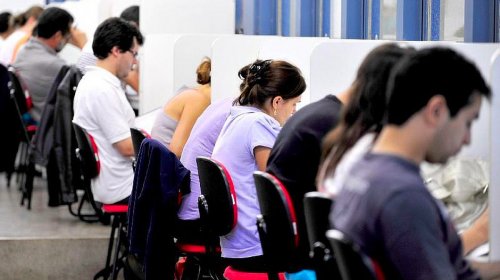 [Concursos na Bahia têm 3 mil vagas e salários até R$ 13 mil]