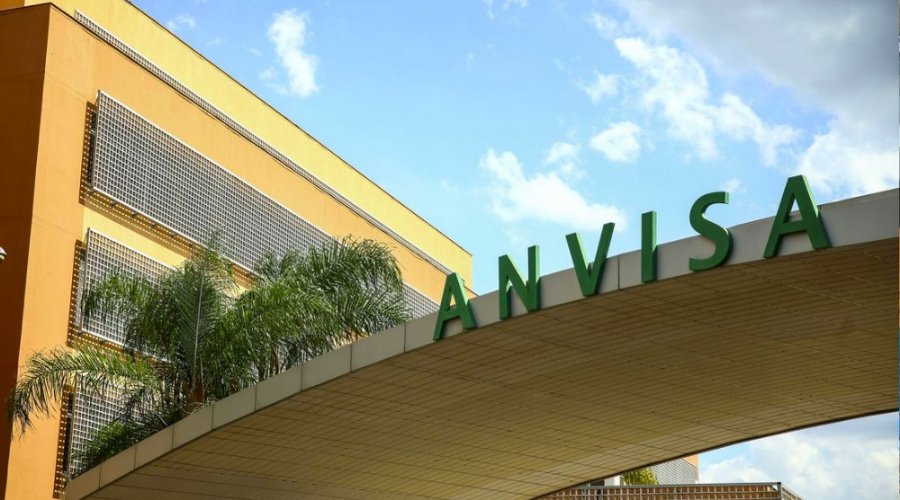 [Anvisa aprova uso emergencial do antiviral Paxlovid contra a Covid-19]