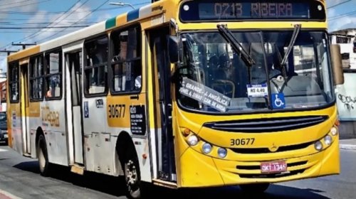 [Sem subsídio, passagem de ônibus será reajustada para R$ 4,90]