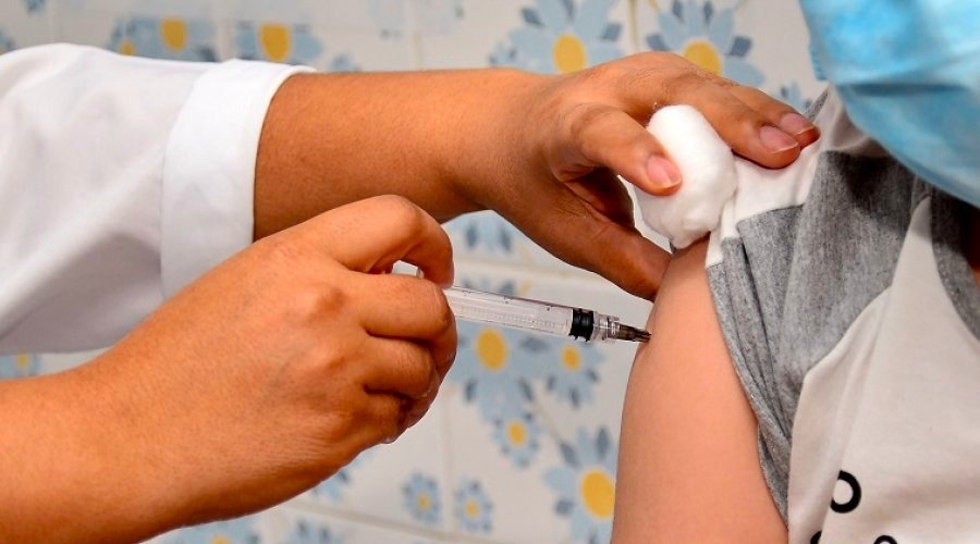 [Campanhas de vacinação contra gripe e sarampo são iniciadas em Salvador]