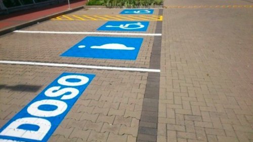 [Saiba como solicitar a credencial para vagas especiais de estacionamento]