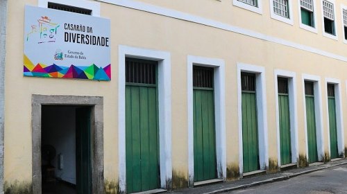 [Feira de cidadania oferece serviços para população LGBTQIA+]