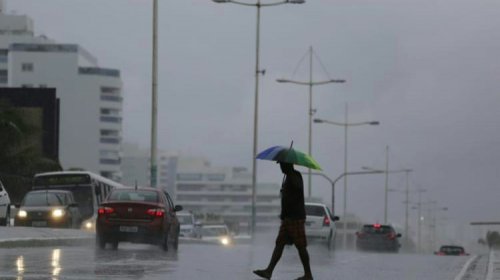 [Sirenes de alerta são acionadas em função das chuvas em Salvador]