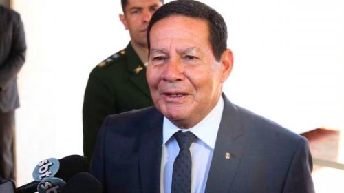 [Mourão é denunciado à Corte Interamericana após ironizar áudios sobre tortura]