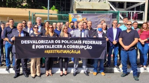 [Policiais federais planejam nova manifestação contra Bolsonaro no Aeroporto de Salvador]