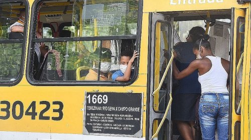 [Sem subsídio federal, passagem de ônibus deve aumentar na quarta-feira]