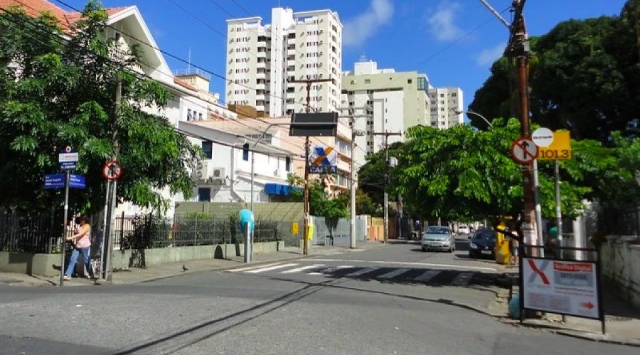 [Criminalidade aumenta em bairros de classe média da capital baiana]