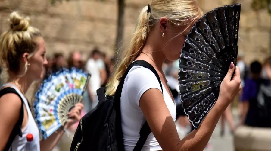[Espanha informa que, pelo menos 237 pessoas morreram nesta semana por conta de onda de calor que assola o país]