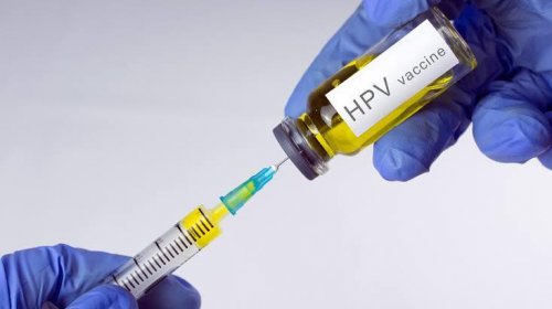 [Postos de saúde disponibilizam vacina contra HPV para imunossuprimidos]