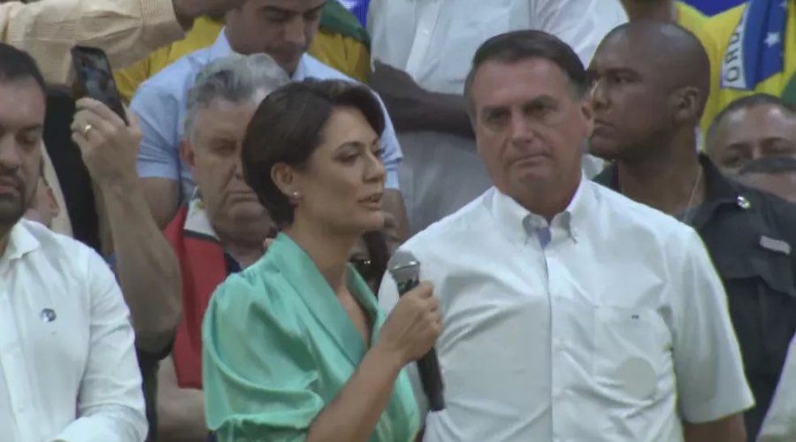 [Bolsonaro é lançado candidato à reeleição em evento com ataque ao STF e discurso de Michelle]