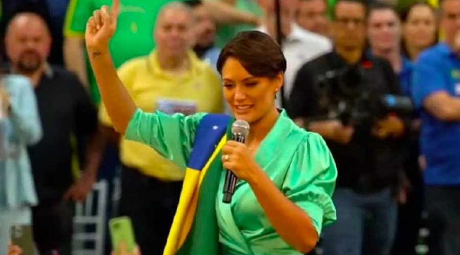 [Michelle Bolsonaro mentiu sobre projetos de proteção à mulher aprovados pelo marido]