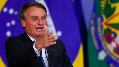 [Bolsonaro volta a chamar eleição de 'luta do bem contra o mal']