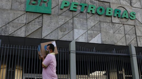 [Petrobras reduz preço da gasolina de aviação]