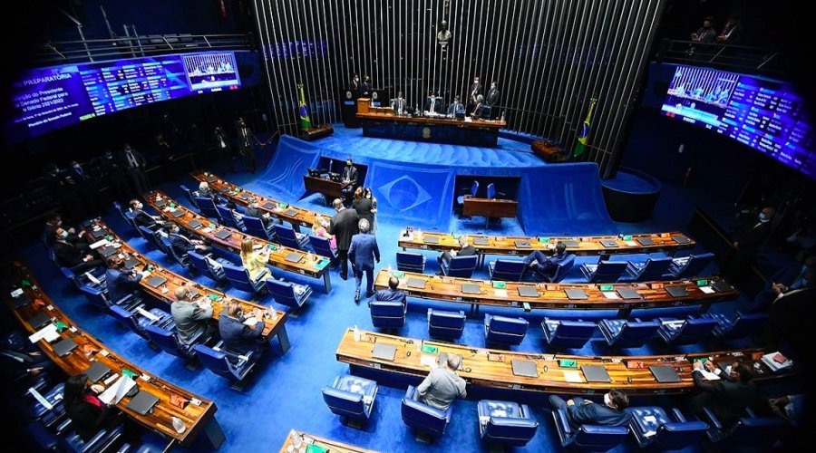 [Senado aprova projeto que obriga planos a cobrir tratamentos fora do rol da ANS]