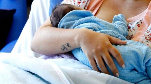 [Lei reduz idade mínima para laqueadura e dispensa consentimento do cônjuge]