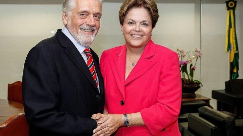 [Dilma participa de carreata e comício em Lauro de Freitas nesta sexta-feira]