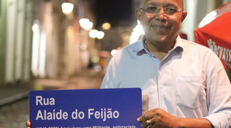 [Suíca cobra instalação da placa da Rua Alaíde do Feijão pelo Ipac e prefeitura de Salvador]