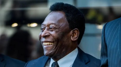 [Morre Rei Pelé aos 82 anos]