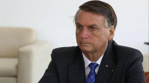 [Bolsonaro entra em pânico após Lula assinar MP que visa derrubar os sigilos]