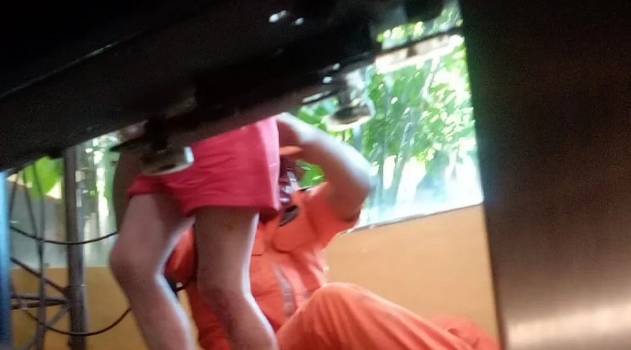 [Elevador despenca com casal e crianças em hotel de destino turístico da Bahia]