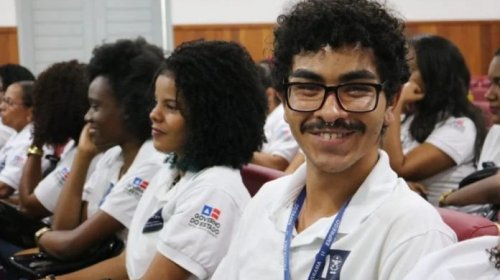 [Jovens baianos têm acesso ao primeiro emprego através de parcerias entre empresas e Governo do...]