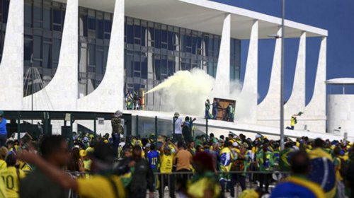 [Supremo forma maioria para tornar réus mais 200 denunciados por ataques golpistas de 8 de jane...]