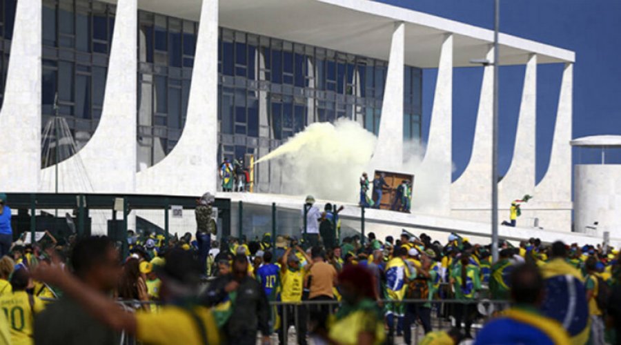 [Supremo forma maioria para tornar réus mais 200 denunciados por ataques golpistas de 8 de janeiro]