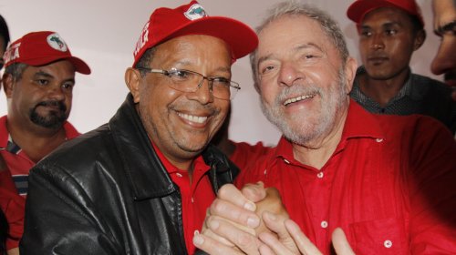 [Lula recebe medalha Thomé de Souza proposta pelo vereador Suíca em 2017 durante agenda em Salv...]