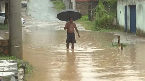 [Temporal causa alagamentos em casas e vias de Salvador; Defesa Civil emite alerta por causa do...]