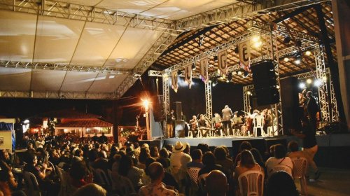 [Feira literária na Chapada Diamantina homenageia Capinan]