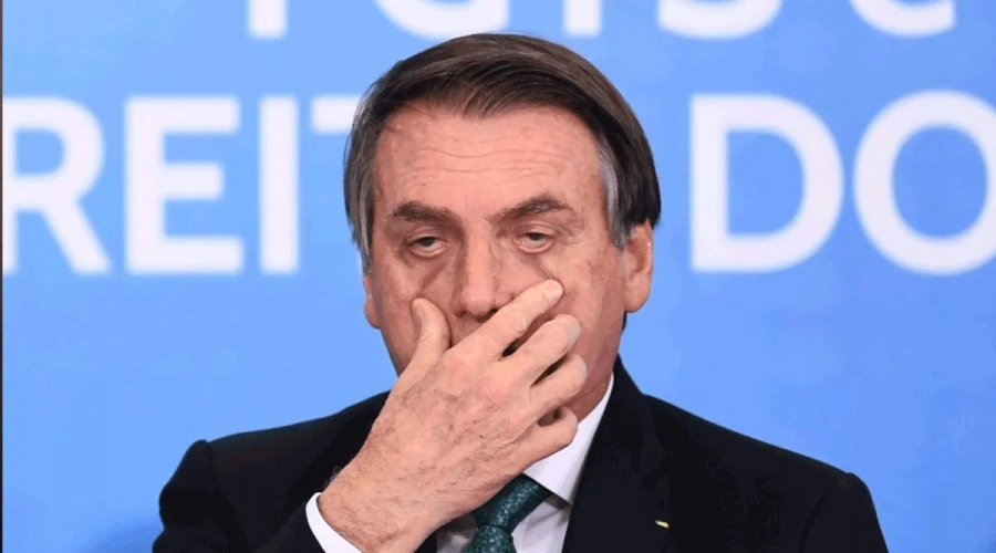 [Mais de 1.300 pessoas com mandados de prisão doaram para Bolsonaro]