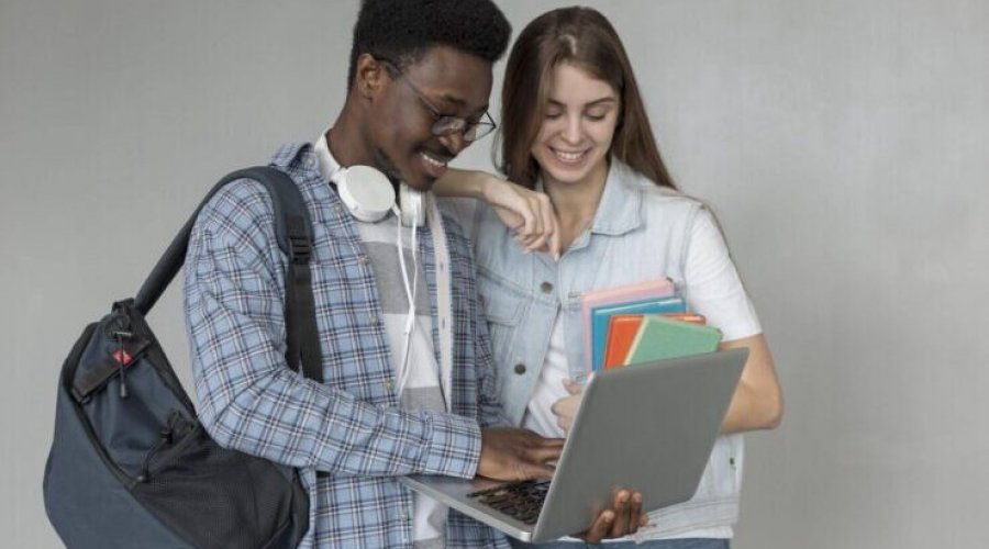 [Escola Bahiana de Medicina oferece bolsas de estudo para jovens da rede pública]