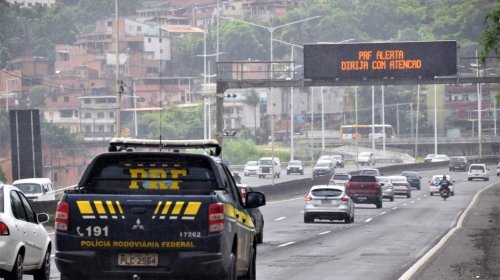 [Arrastão é registrado na BR-324, em Salvador; motoristas dirigiram na contramão para fugir de...]