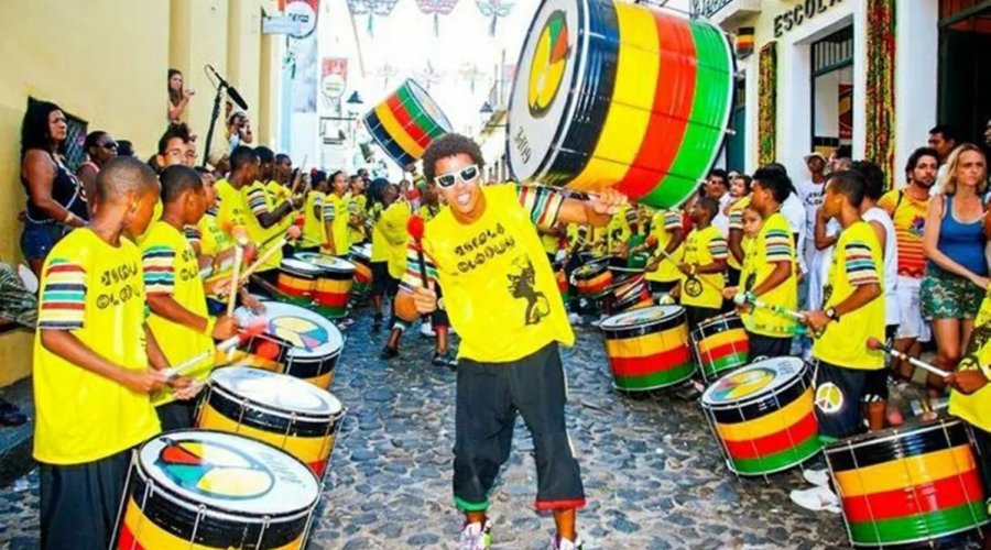 [Olodum anuncia desfile sem cordas e abadás no Carnaval 2024]