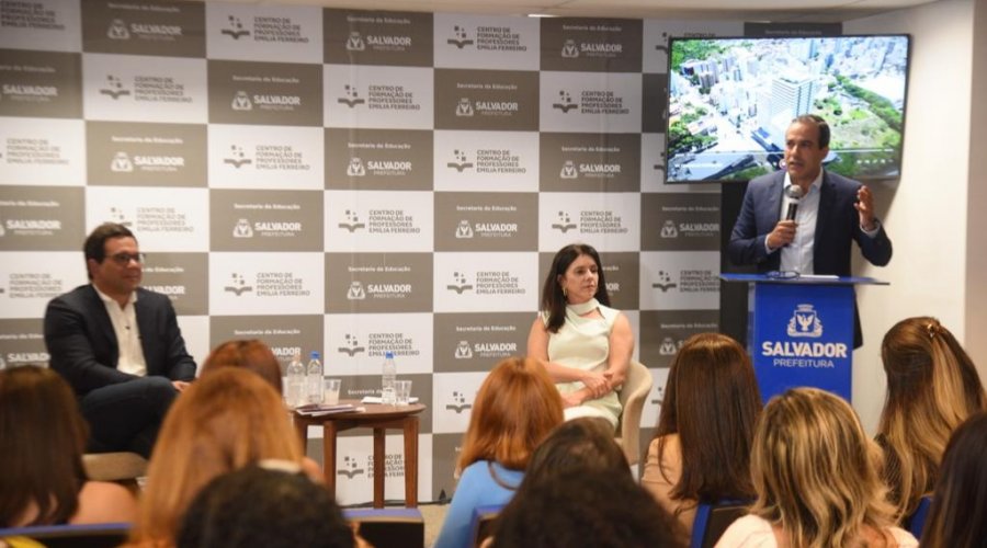 [Centro de formação de professores com 700 vagas por turno é inaugurado no Costa Azul]