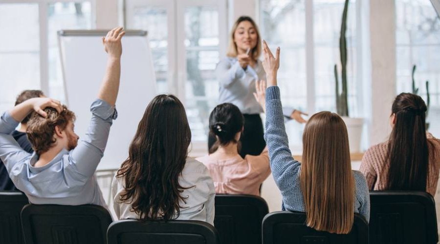 [Mês da Mulher: evento debate direitos das mulheres e publicidade]