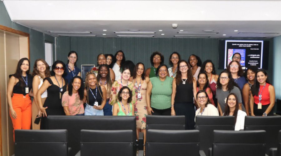 [Palestra marca reflexão coletiva na Semana Internacional da Mulher]